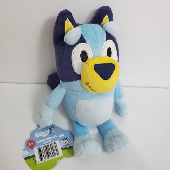 Bluey Friends: Bluey, Bingo, Muffin & Rusty Plush - Picture 6 of 6